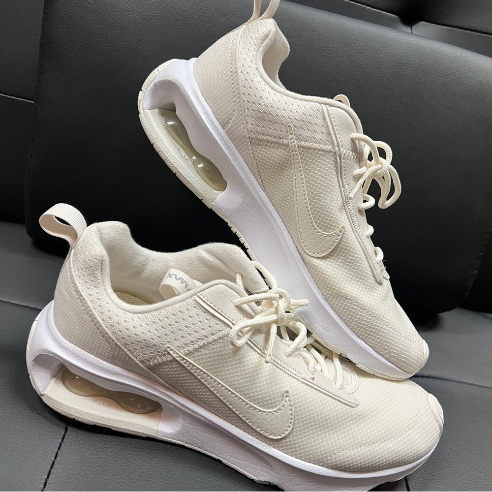 Nike air max